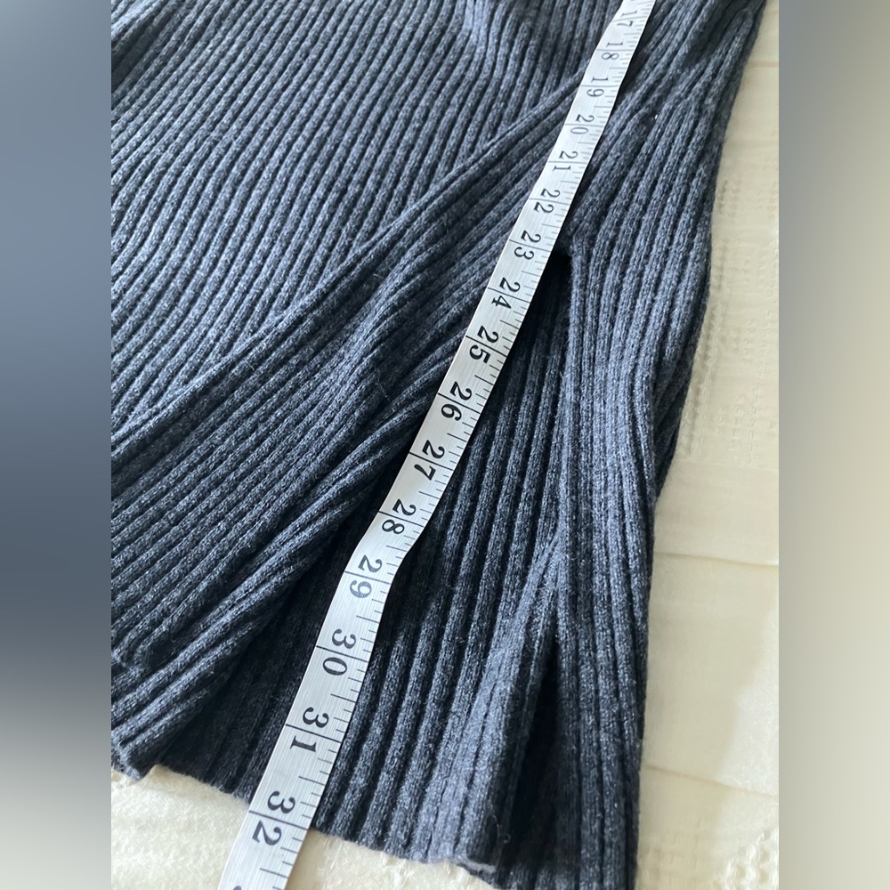 HUGO BOSS Charcoal Grey Ribbed Wool and Cashmere Blend MIDI Skirt Size M NWT - Picture 13 of 15